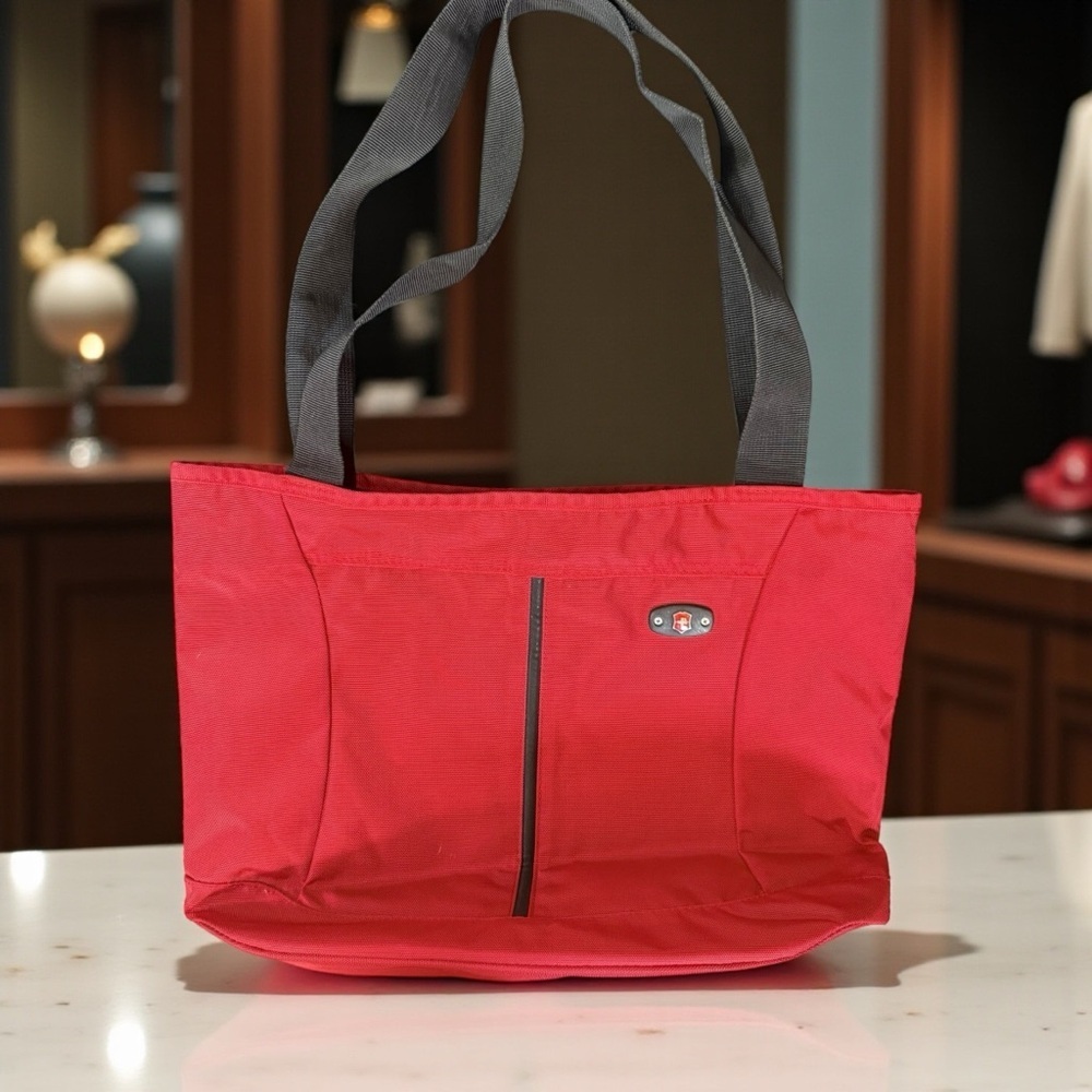 Victorinox Red and Black Tote (B5)